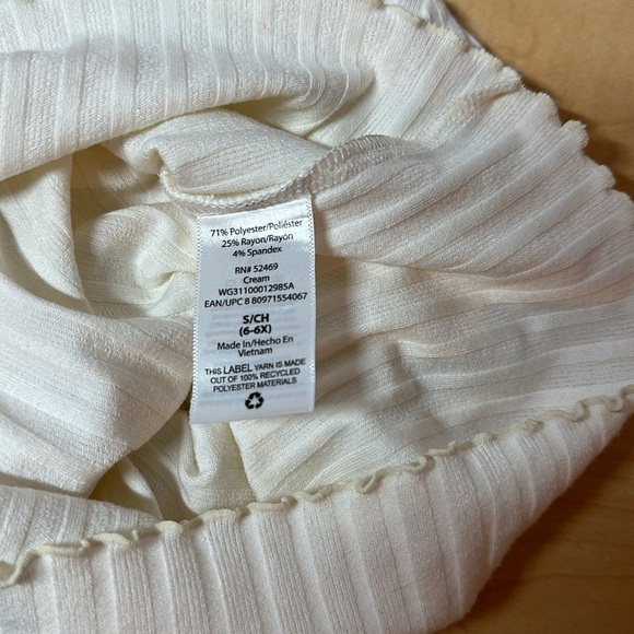 WONDER NATION Off White Knit Wide Ribbed Semi-Cropped Ruffle Hem Top Girls S6/6X - Picture 4 of 4